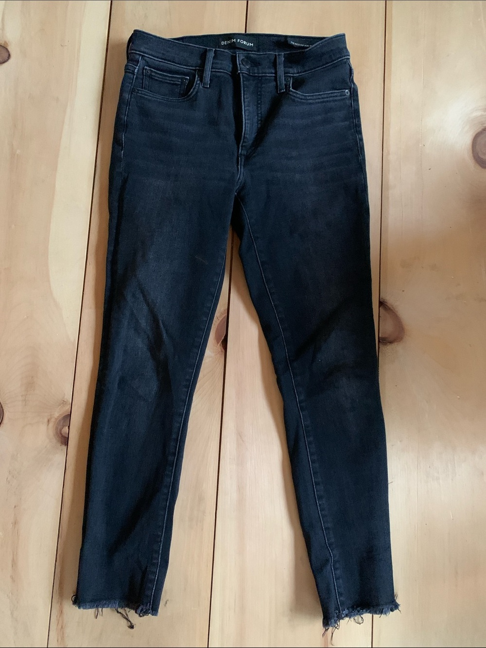 Denim Forum Black Nico Mid-Rise skinny crop Jeans